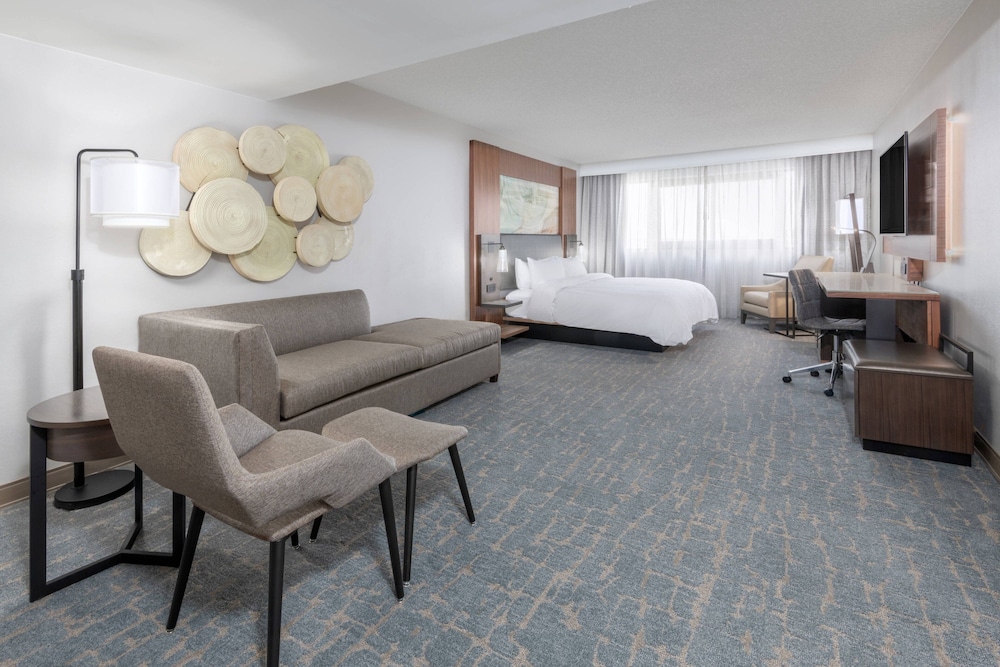 Marriott Madison West - photo 13