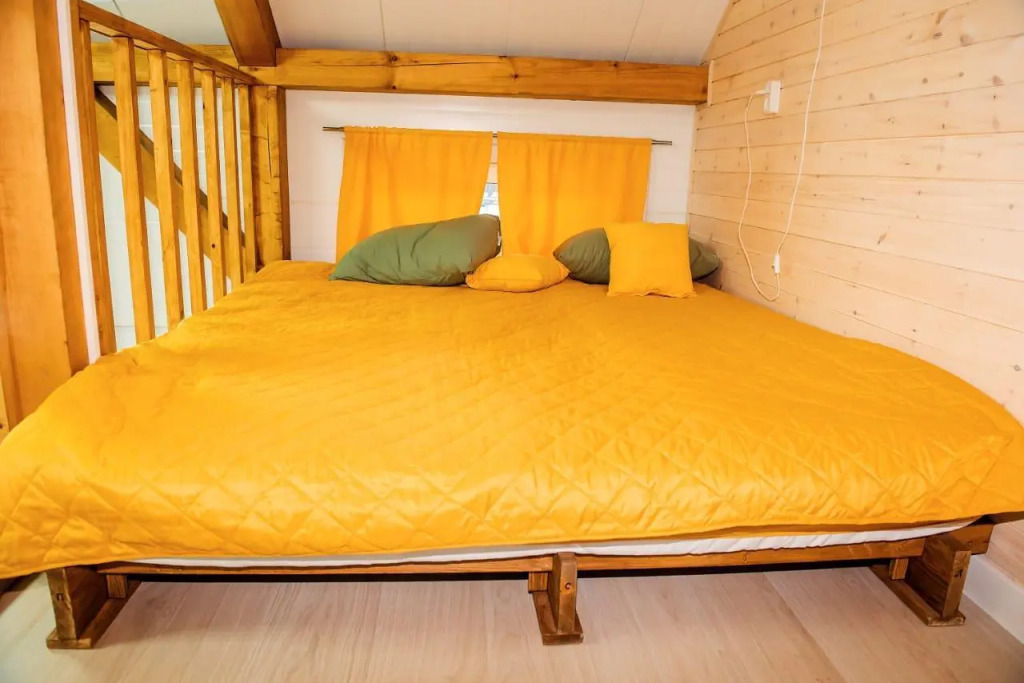 Skandydom - carbon neutral hotel in Unknown City