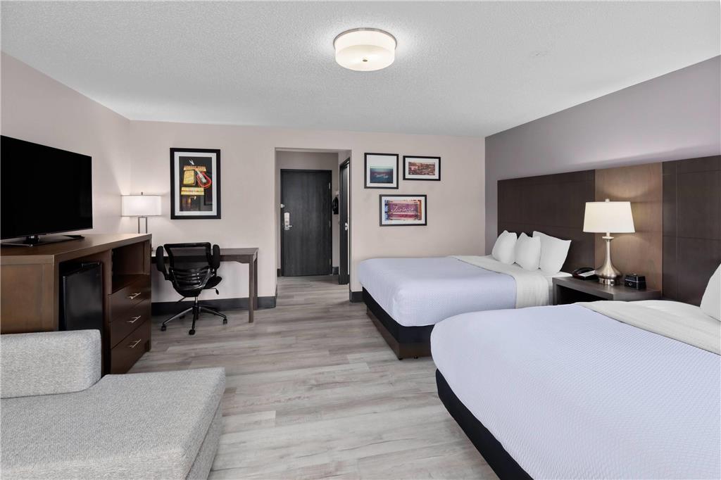 La Quinta Inn & Suites by Wyndham Goodlettsville Nashville - photo 8