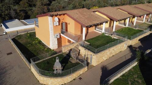 Domu Imbirdi Vista panoramica sul mare — 4-Star Luxury Hotel in Tertenia, Italy