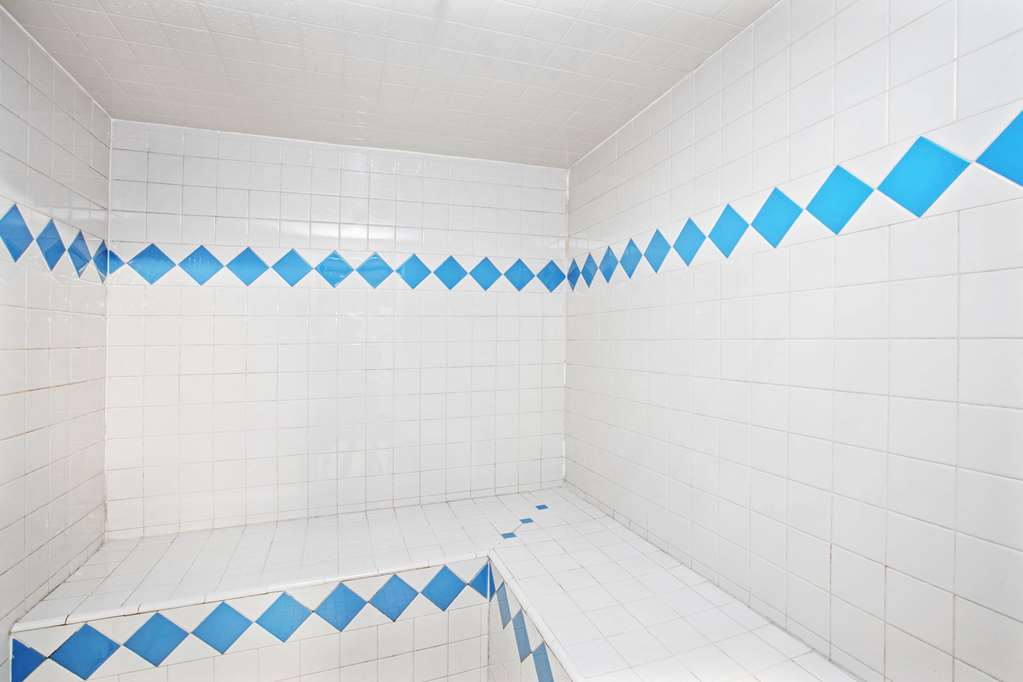 La Quinta Inn & Suites by Wyndham Manteca Ripon - photo 26