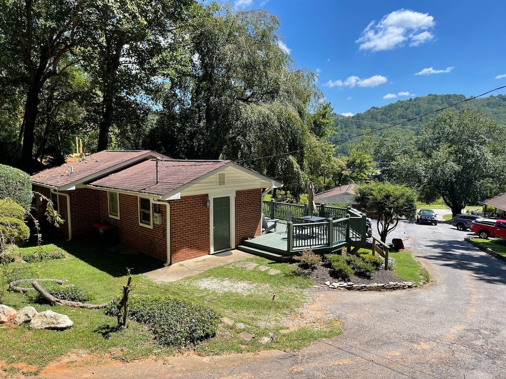 Mountain Aire Cottages & Inn - photo 294