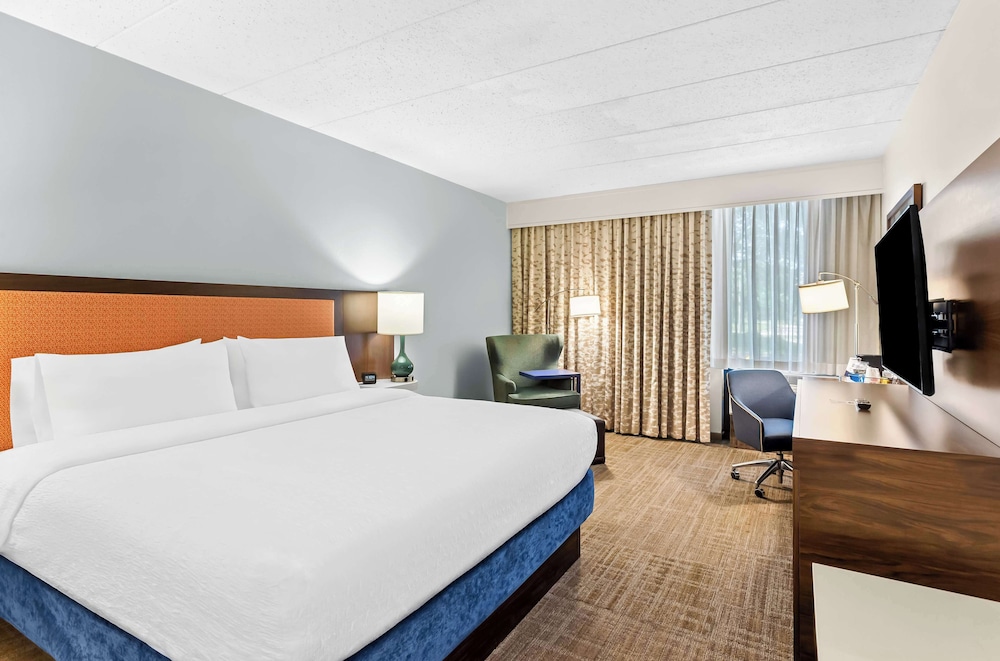 Hampton Inn Chicago Naperville - photo 16