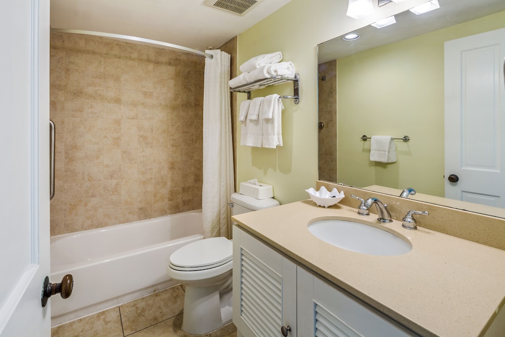 Coconut Beach Resort - photo 20