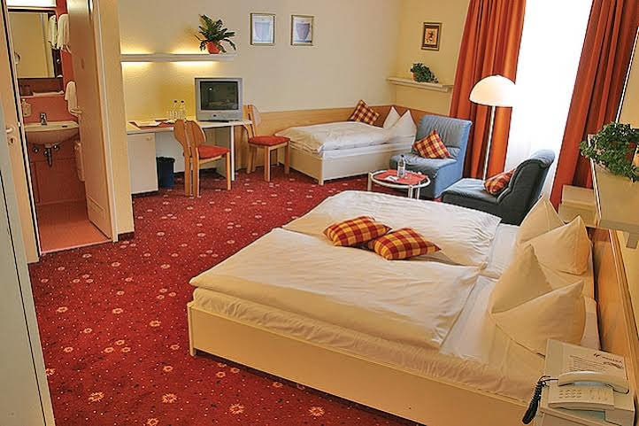 Akzent Hotel Höhenblick in Muhlhausen, Germany