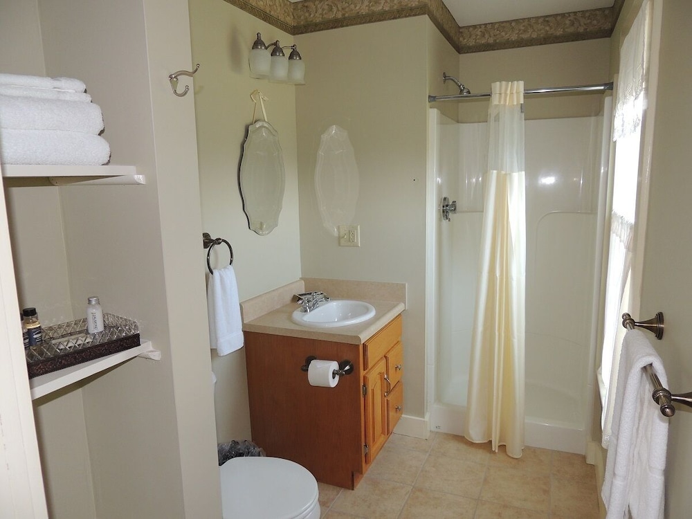 Chandler River Inn - photo 13