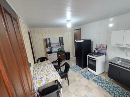 Kit do Madruga in Paranagua, Brasil