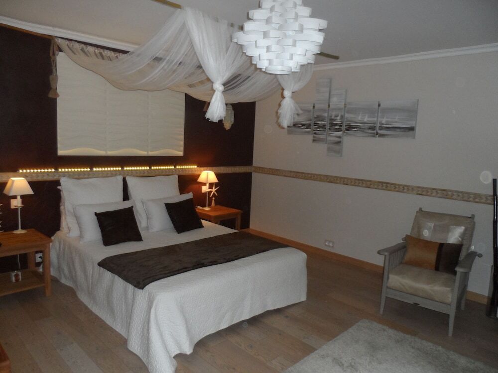 Mas Lou Souleil — hotel in Aigues-Mortes