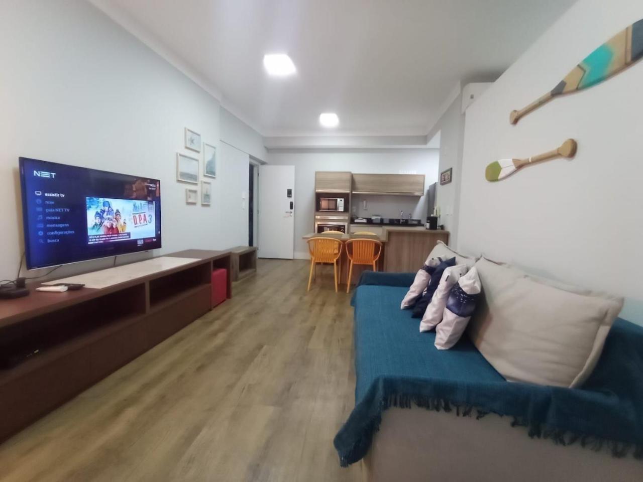 Book Santos Unlimited 1112 Pé na areia — 4-Star Luxury Hotel in Campo Grande, Brasil