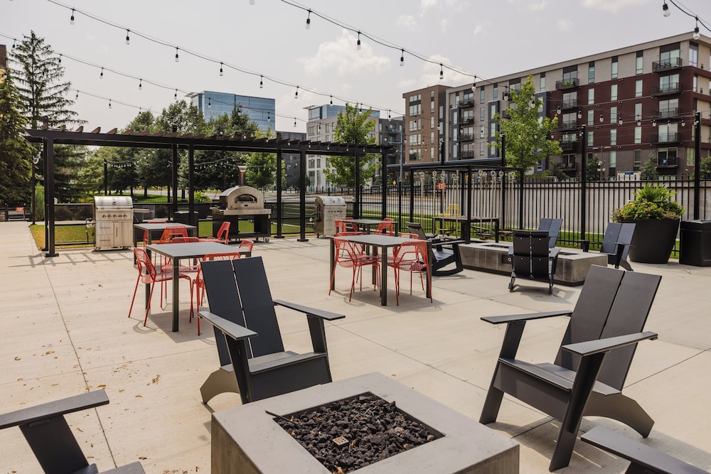 Crowne Plaza Suites MSP Airport Mall of America by IHG - photo 19