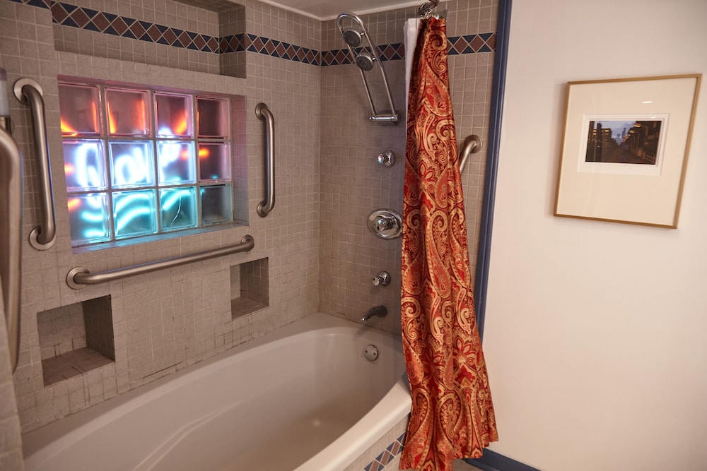 Ray's Bucktown B&B - photo 31