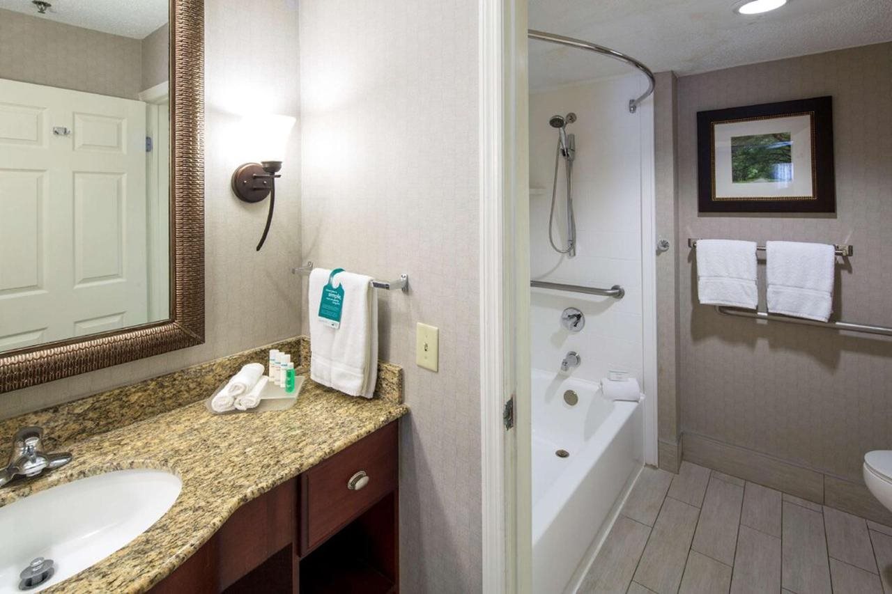 Homewood Suites by Hilton Savannah - photo 13