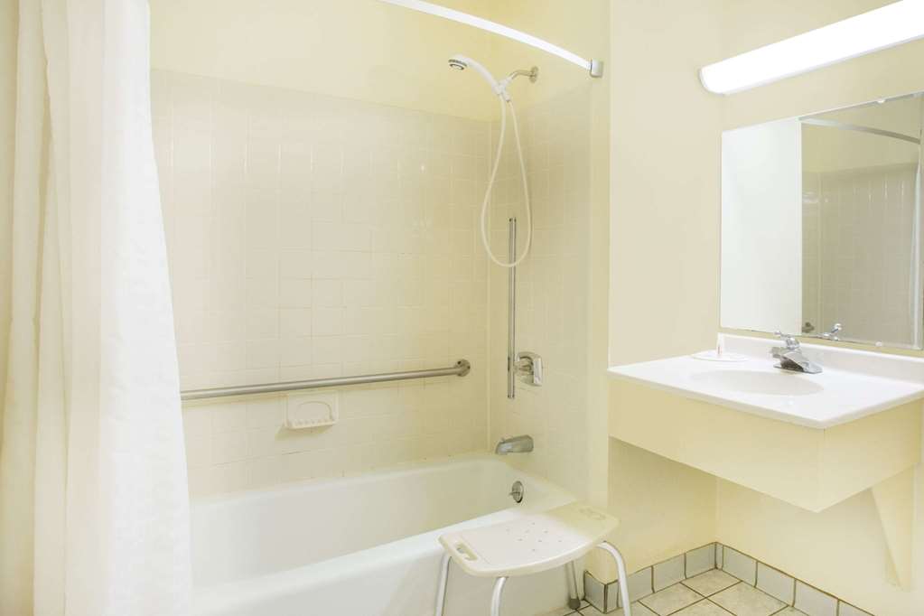 Super 8 by Wyndham Lexington VA - photo 6