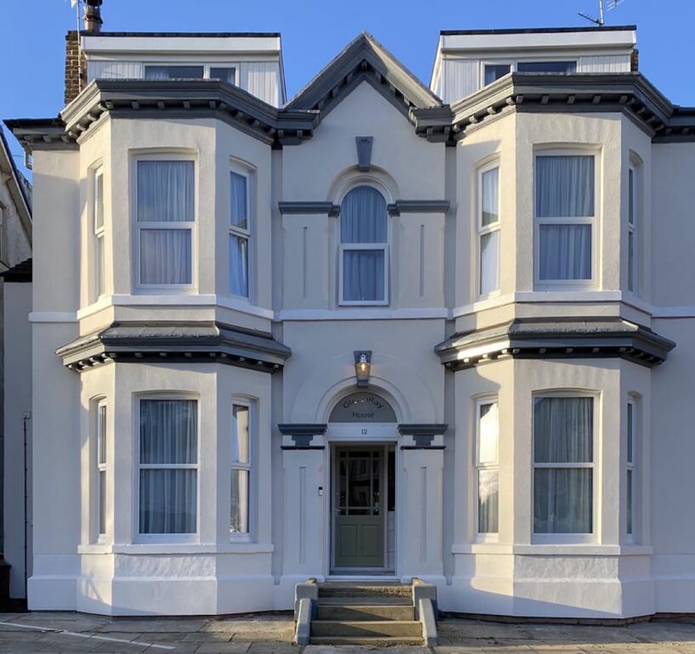 GlennRay House — 4-Star Luxury Hotel in Southport, United Kingdom