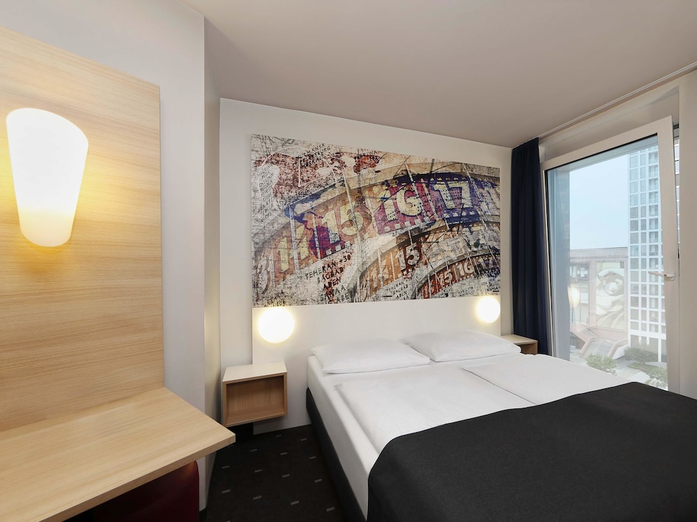 B&B Hotel Berlin Alexanderplatz — Berlin — photo 3