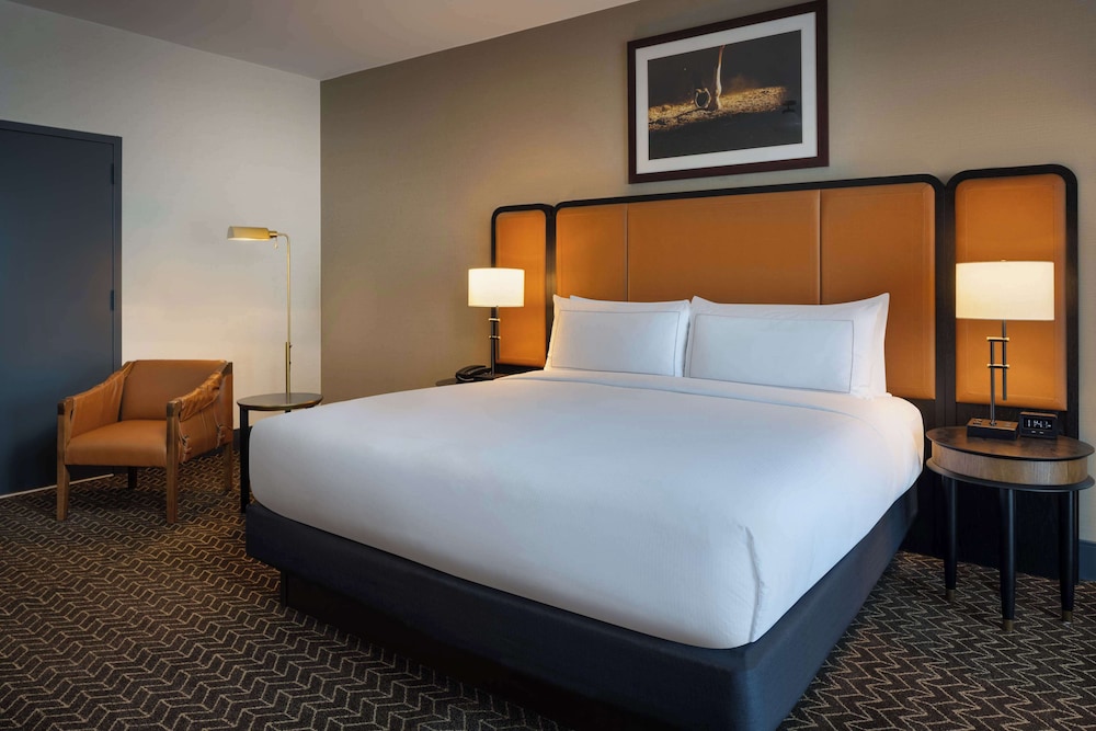 DoubleTree Suites by Hilton Hotel Lexington - photo 17