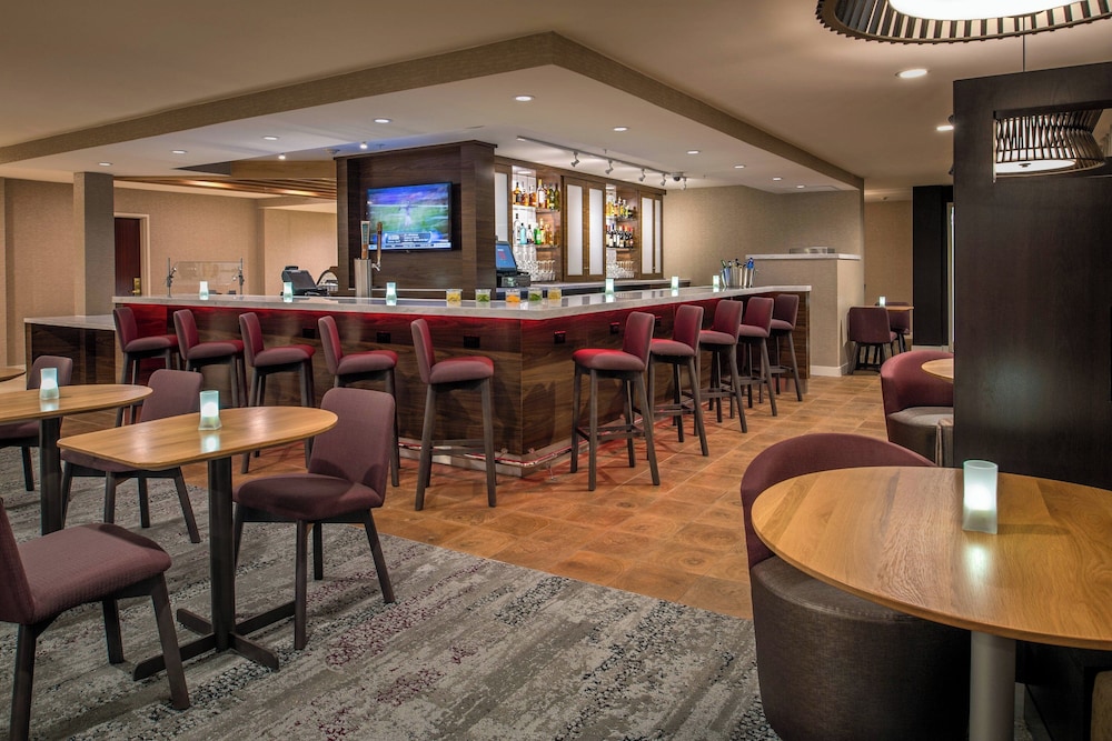 Courtyard by Marriott Portland North - photo 19