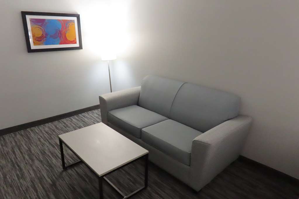 Best Western Heritage Inn Suites - photo 18