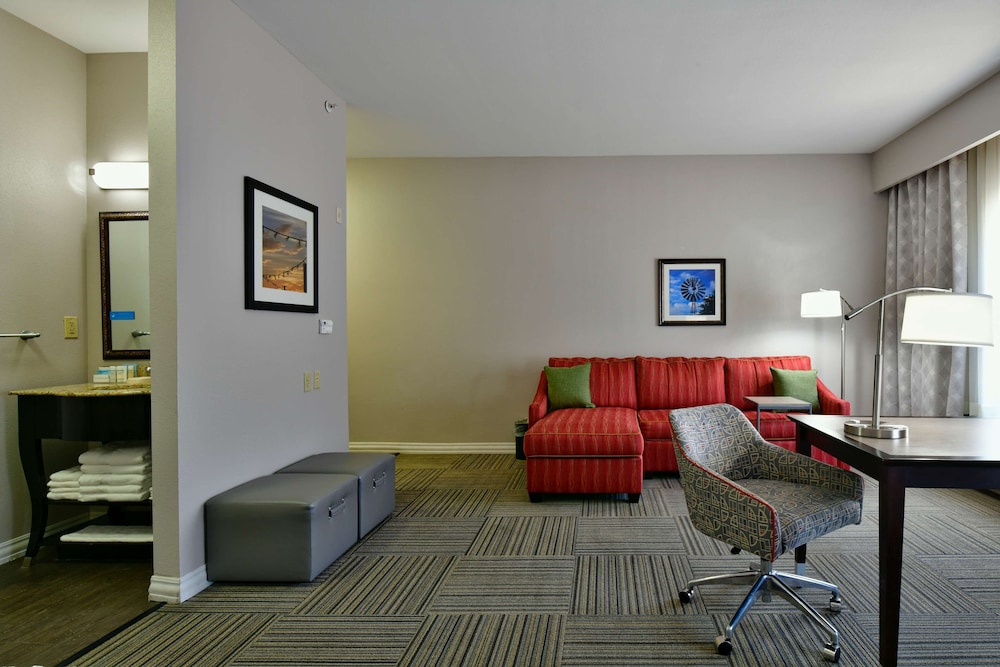 Hampton Inn & Suites Fredericksburg - photo 21