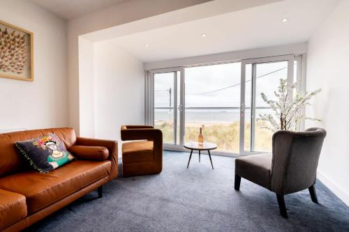 Magnificent Beach House — 4-Star Luxury Hotel in Great Yarmouth, United Kingdom