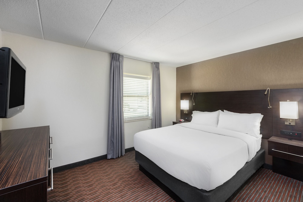 Holiday Inn St. Louis West Six Flags by IHG - photo 9