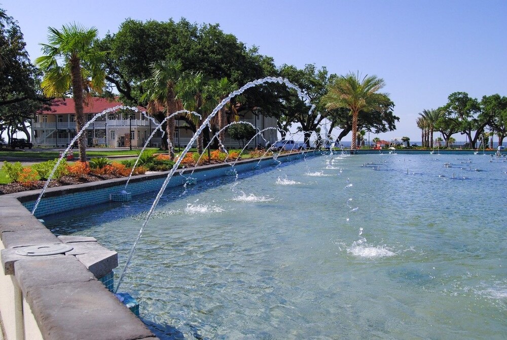 Grand Centennial Hotel - photo 16