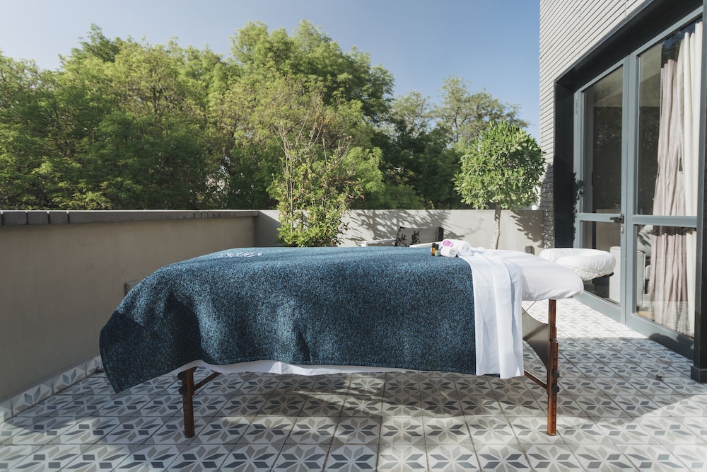 Massage in accommodation