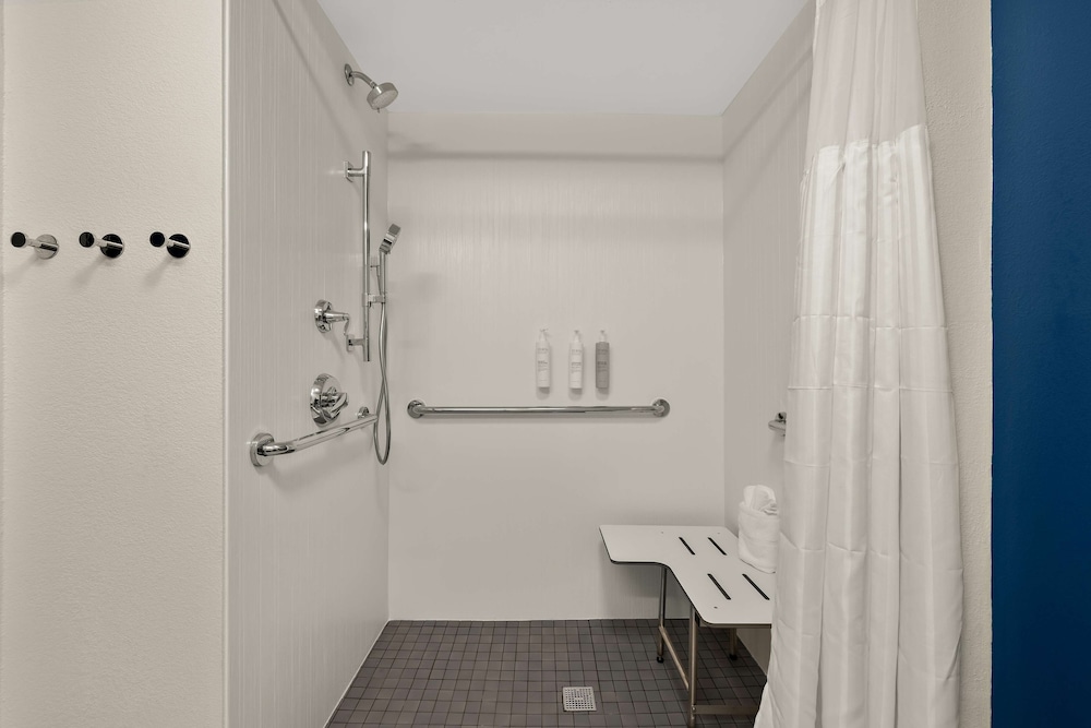 Spark by Hilton Tifton - photo 35