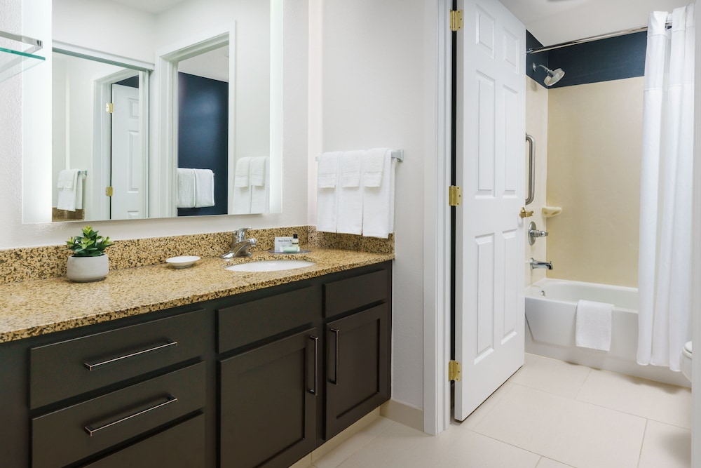 Residence Inn by Marriott Gaithersburg Washingtonian Center - photo 27
