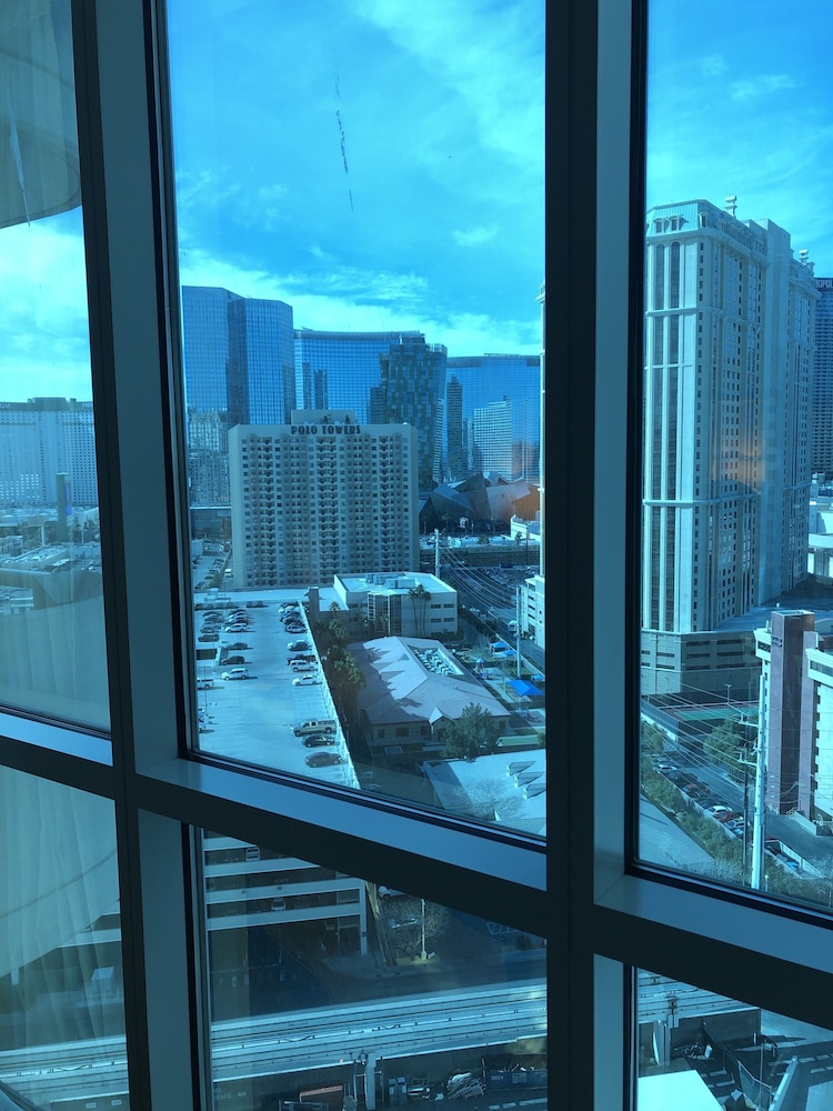 True 1BR Strip View at MGM Signature - photo 58