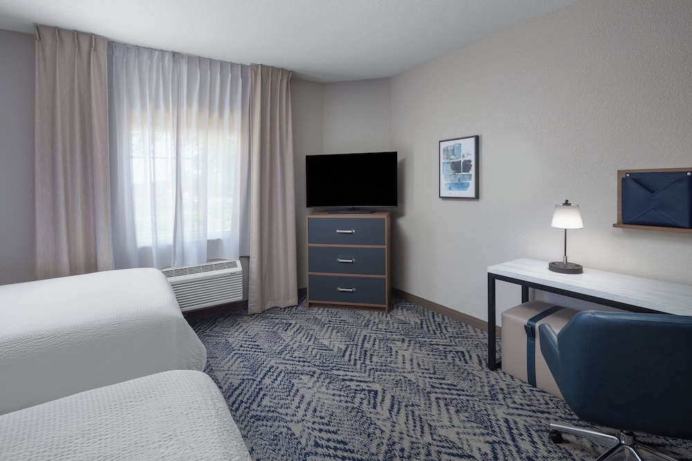 Candlewood Suites St Robert by IHG - photo 10
