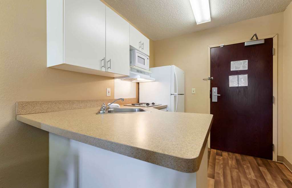 Extended Stay America Suites Rockford I90 - photo 33