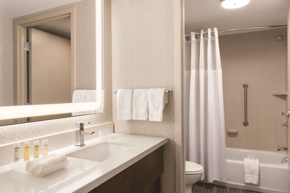 Homewood Suites by Hilton Washington DC Capitol Navy Yard - photo 20