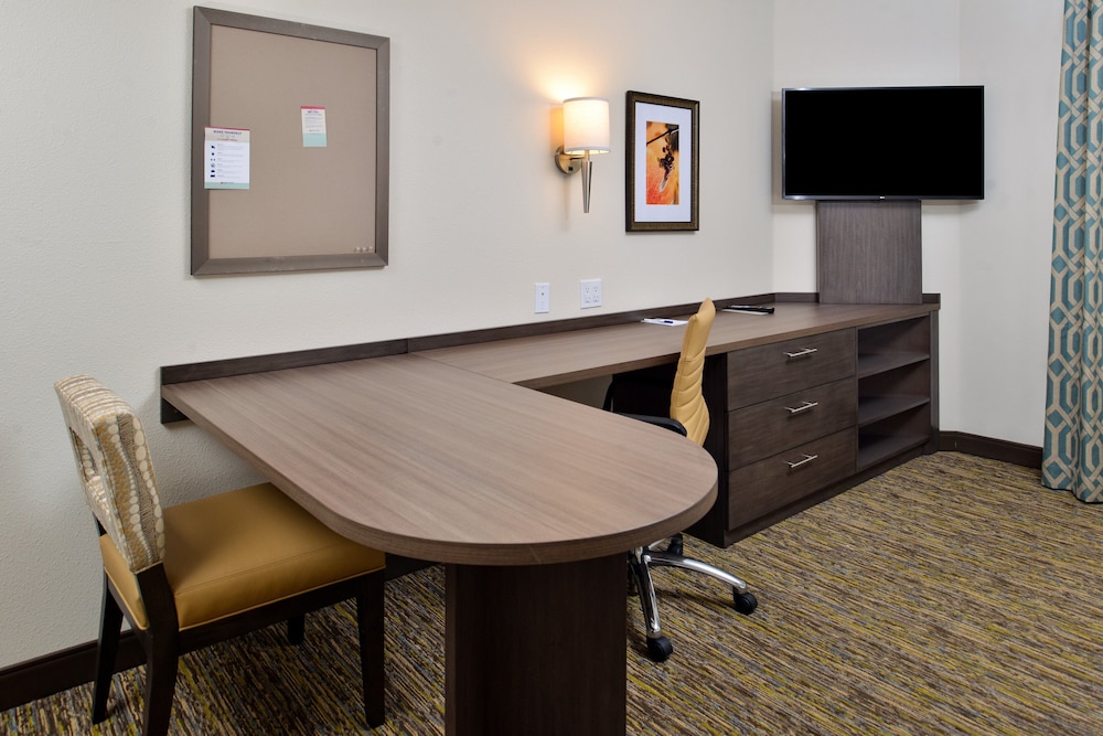 Candlewood Suites Lodi by IHG - photo 7