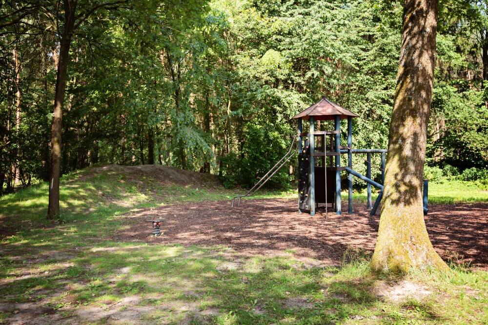 Childrens Play Area - Outdoor