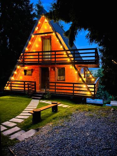 Chalet A Baisoara Luxury A Frame cu Piscină Încălzită — 4-Star Luxury Hotel in Baisoara, Romania