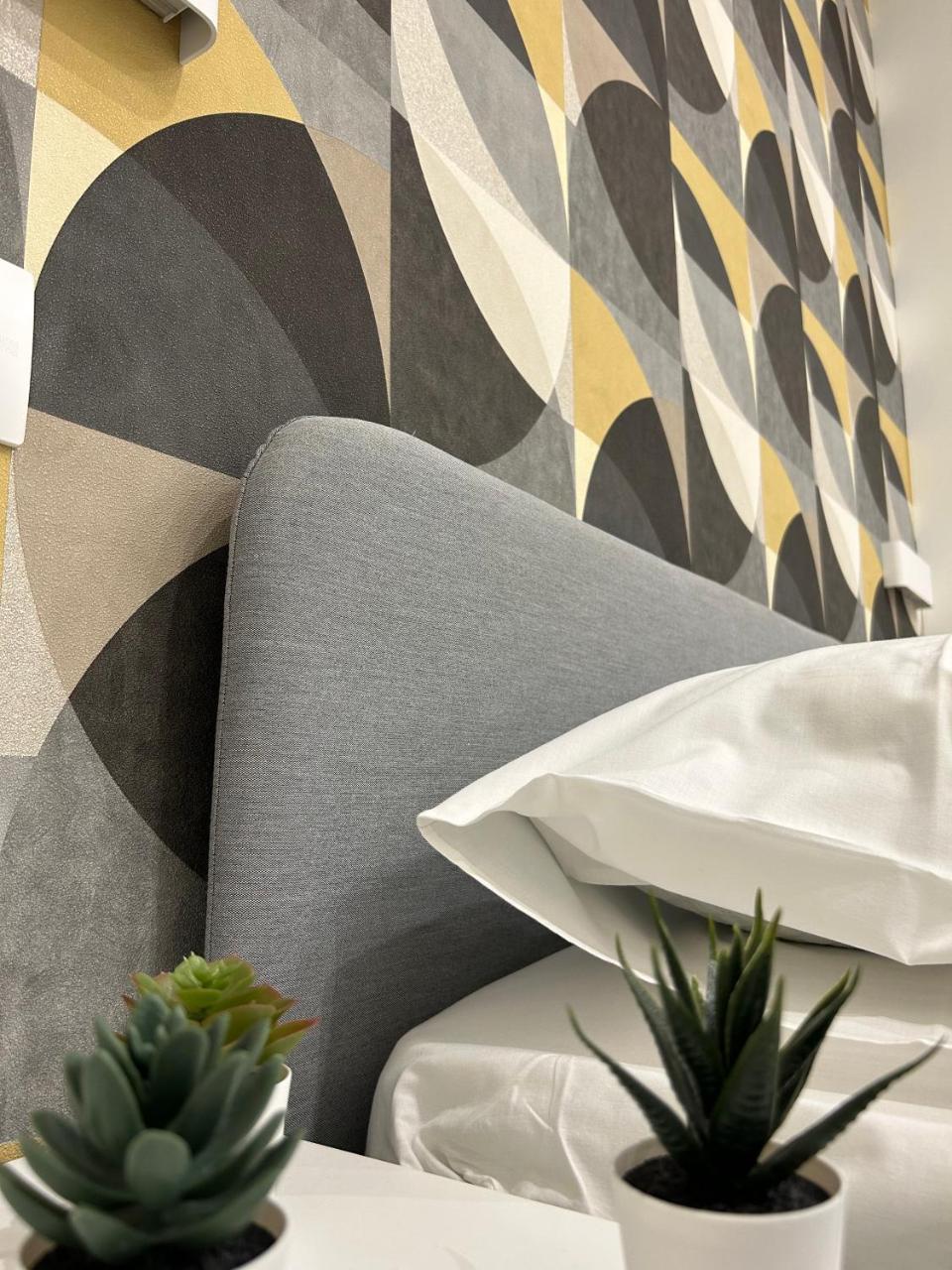 A.R Apartments — 4-Star Luxury Hotel in Catania, Italy