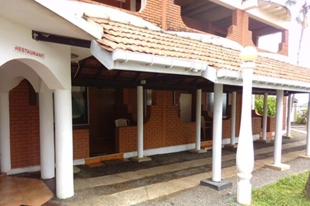 Ninnada Beach Hotel - last minute hotel in Negombo