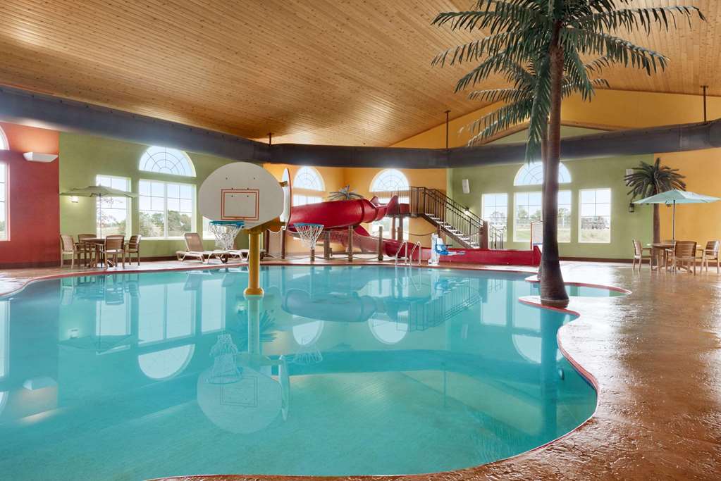 Country Inn & Suites by Radisson Appleton North WI - photo 19