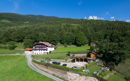 Gasthof Kircher Sepp — hotel in Barbiano