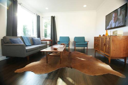 Perfect Venice Beach Vacation Home for Couples and Families — 4-Star Luxury Hotel in Los Angeles, United States