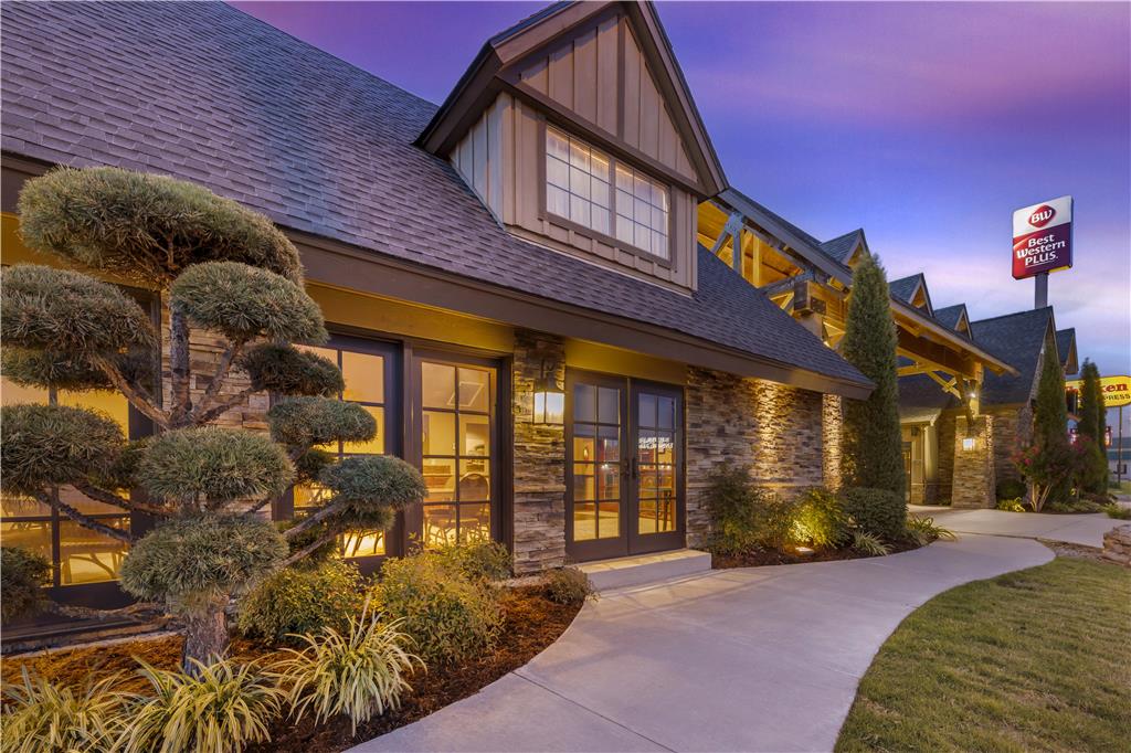 Best Western Plus Weatherford - photo 35