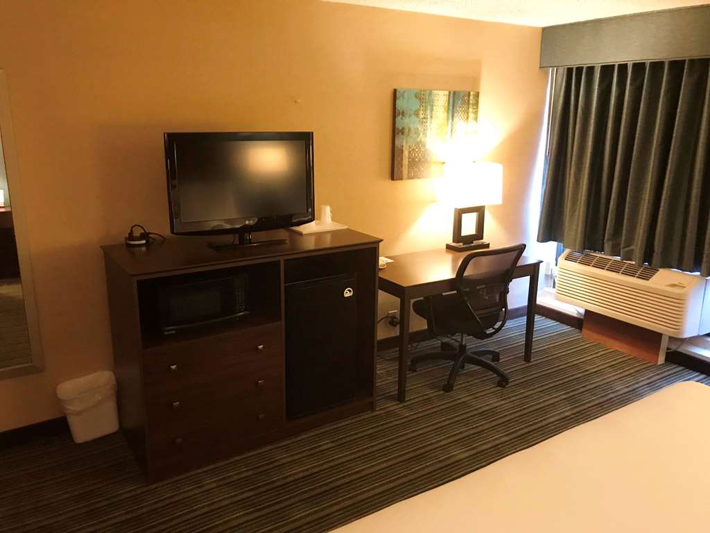 Best Western Woodhaven Inn - photo 26