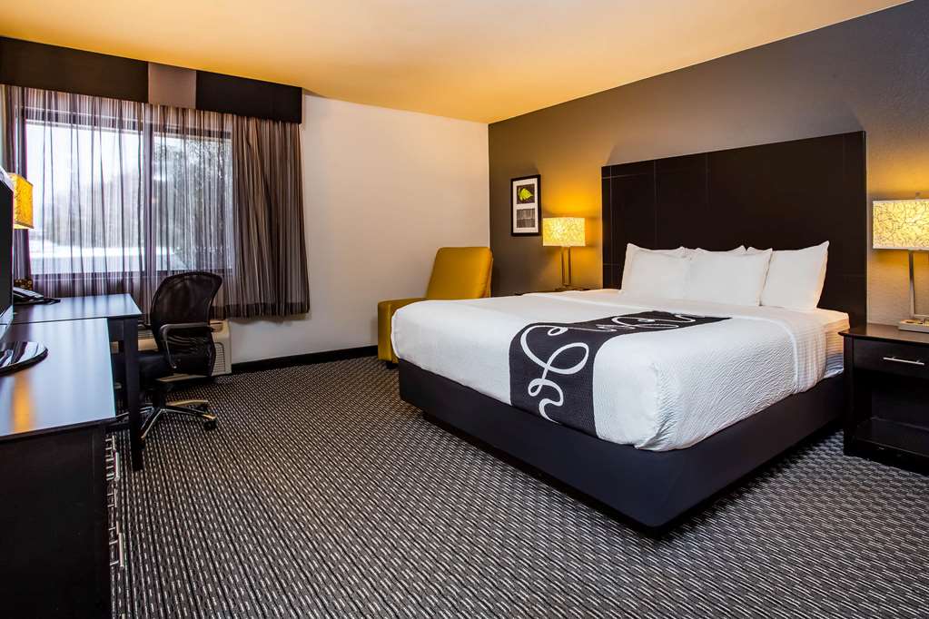 La Quinta Inn by Wyndham Oshkosh - photo 28