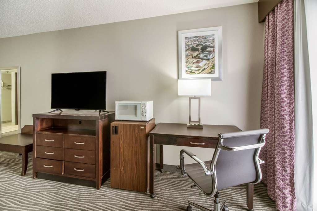 Clarion Hotel Jackson Northwest - photo 11