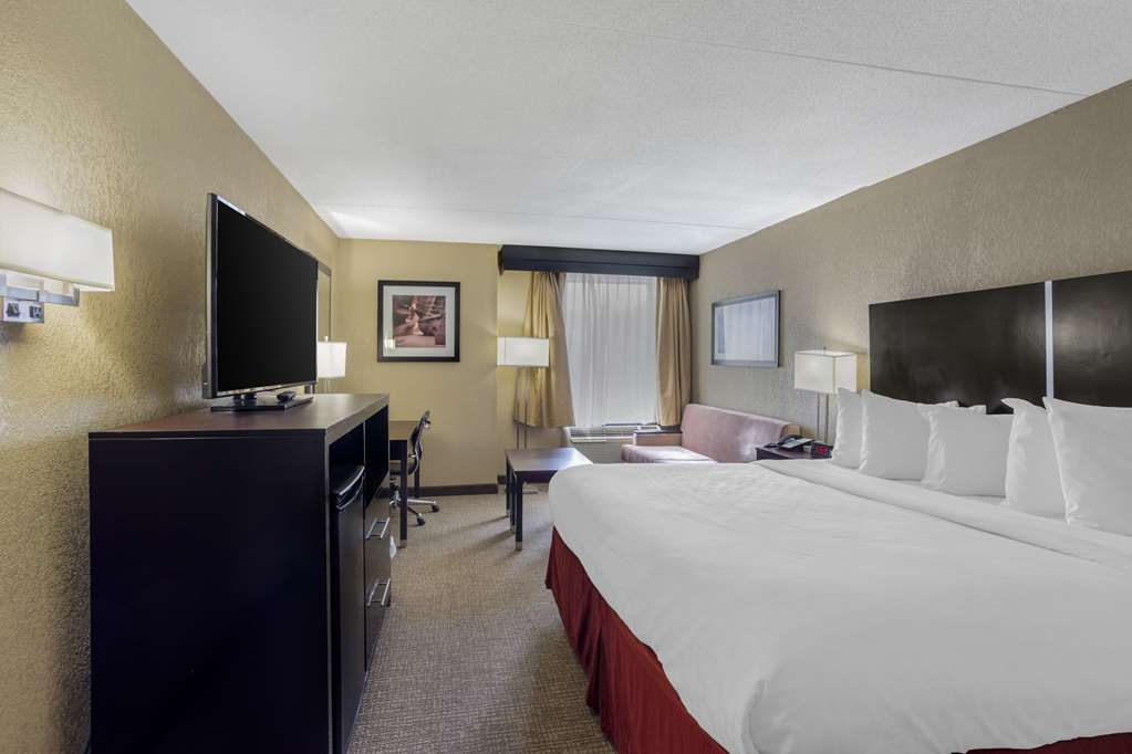 Best Western Harrisburg North Hotel - photo 23