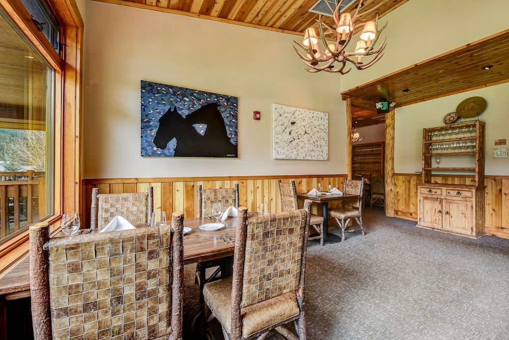 Rainbow Ranch Lodge - photo 52