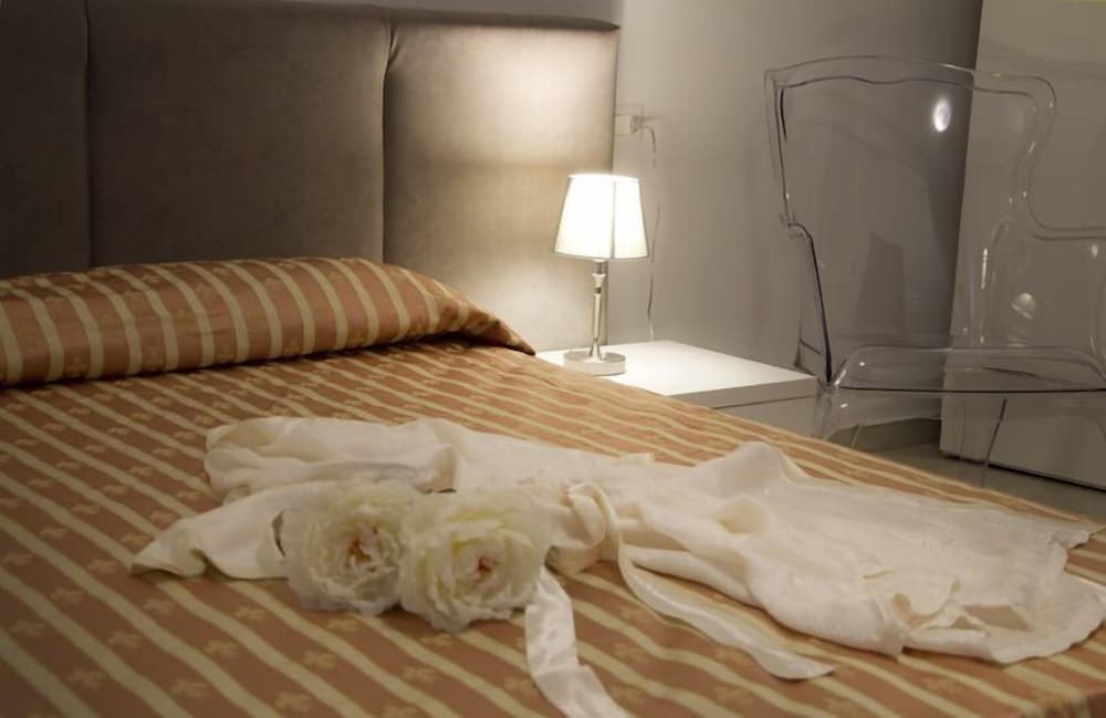 Il Centenario in Ascea, Italy