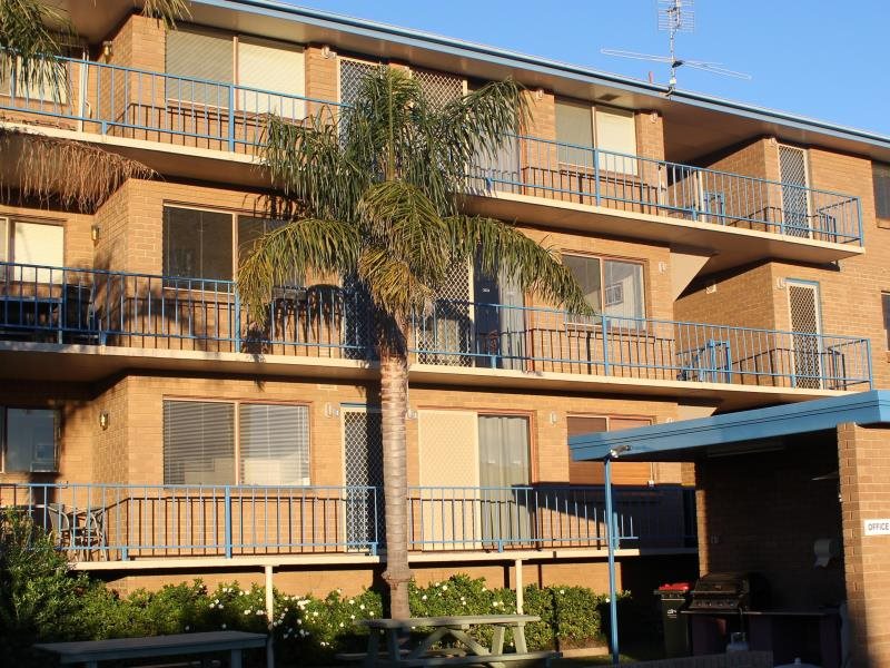 Narooma Palms Holiday Apartments — 4-Star Luxury Hotel in Narooma, Australia