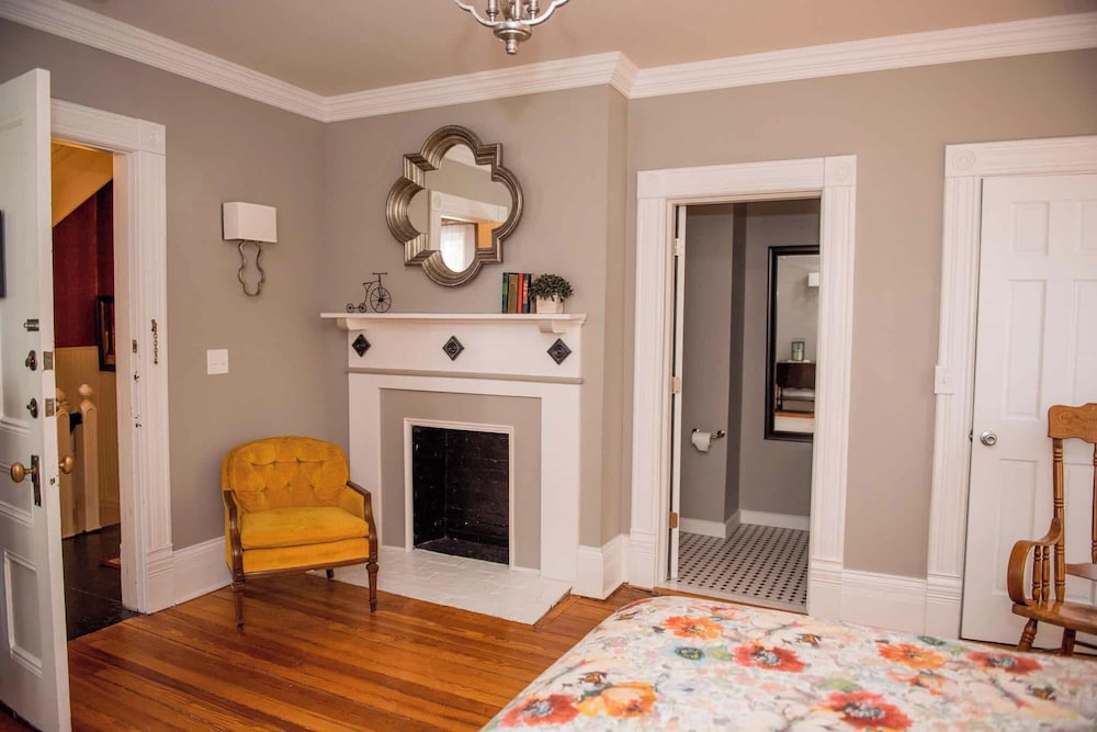 Springside Inn - photo 11
